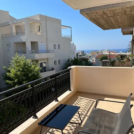 Tzitzifianaki Apartment