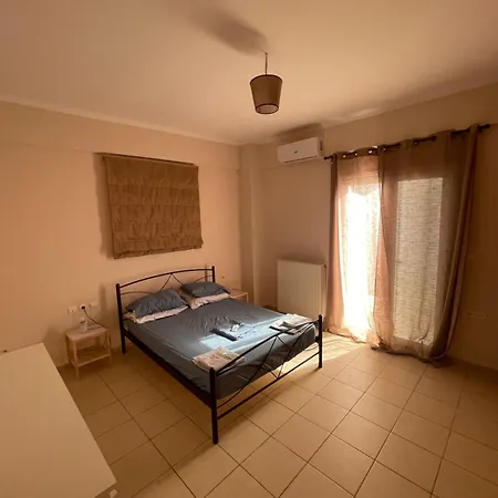 Tzitzifianaki Apartment