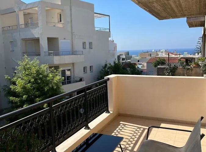 Tzitzifianaki Apartment